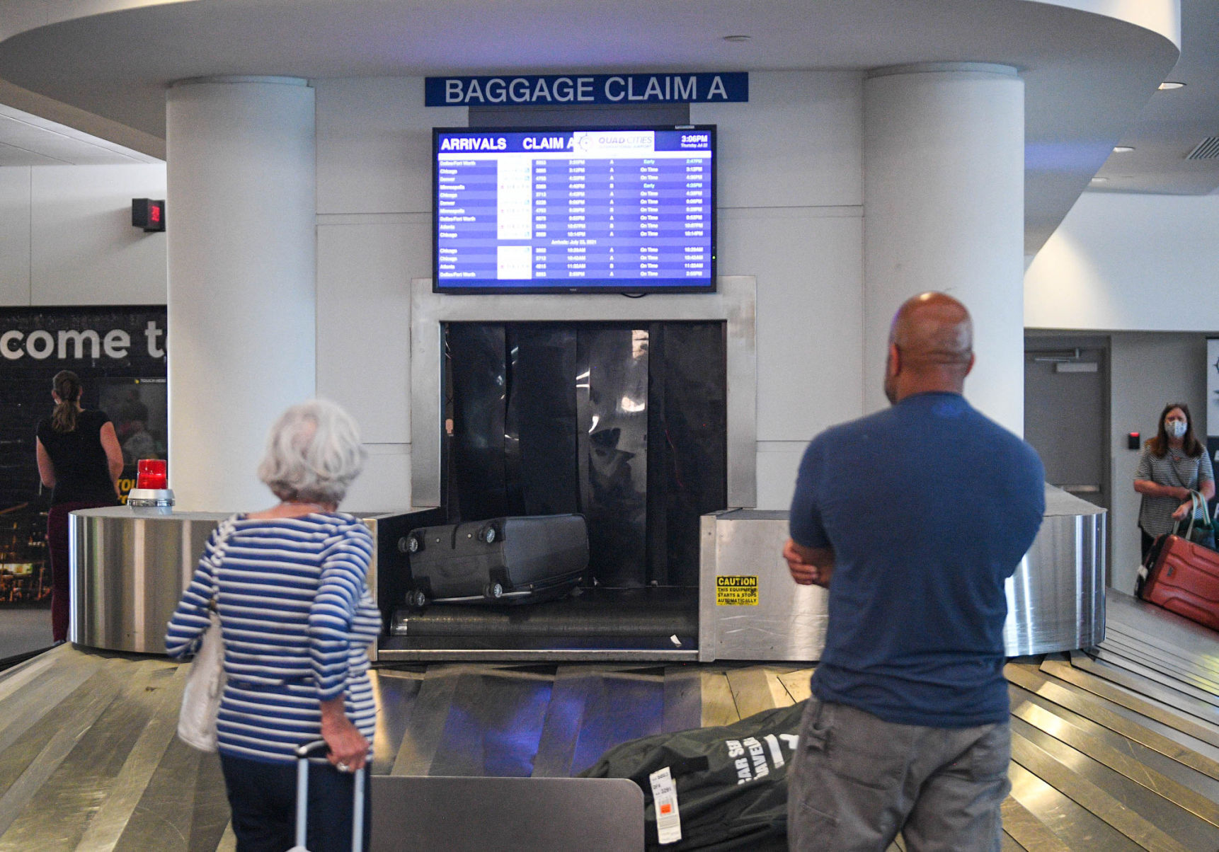 072221-qc-nws-Airport-009